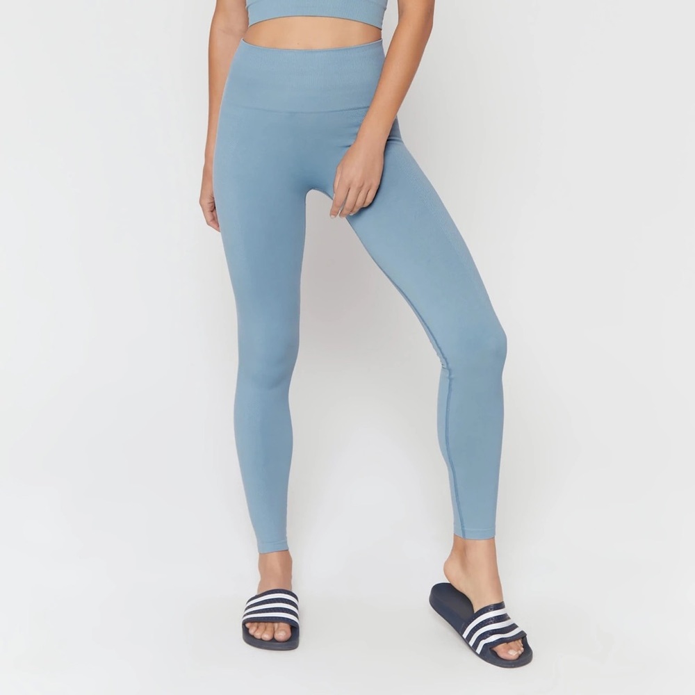 NWT Spiritual Gangster XS/S leggings